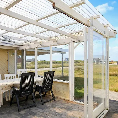 Dom wakacyjny Five-bedroom Holiday In Harboore 2 Harboør